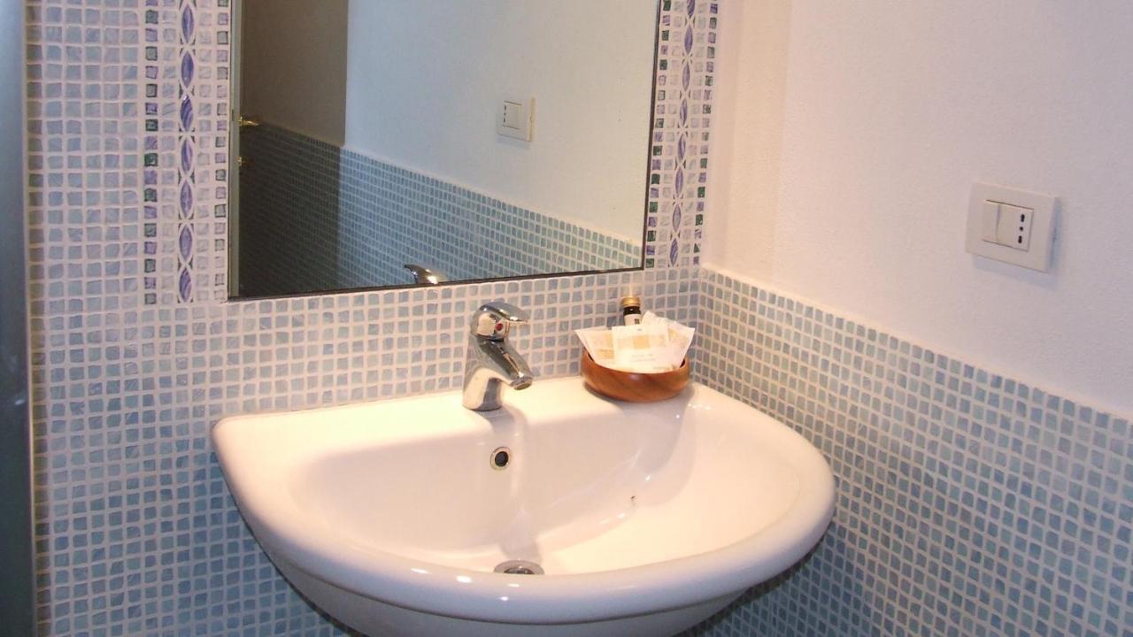 Roma 46 Apartment Alghero Ngoại thất bức ảnh